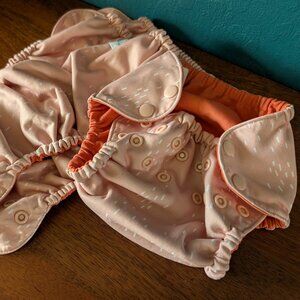 Esembly Diaper Cover (Size 1) - Pink with white hatch marks